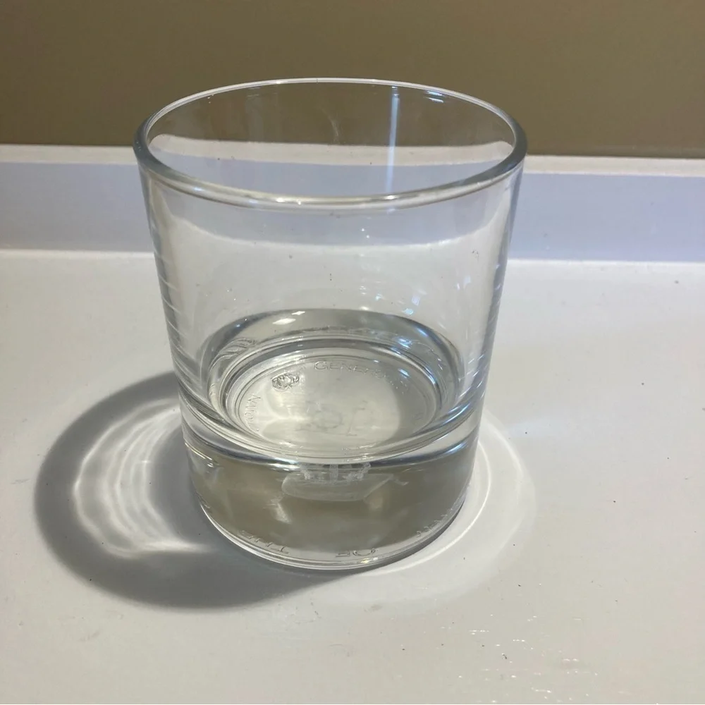 Crown Royal 3D Hologram Floating Pillow Etched Rocks Tumbler Glass